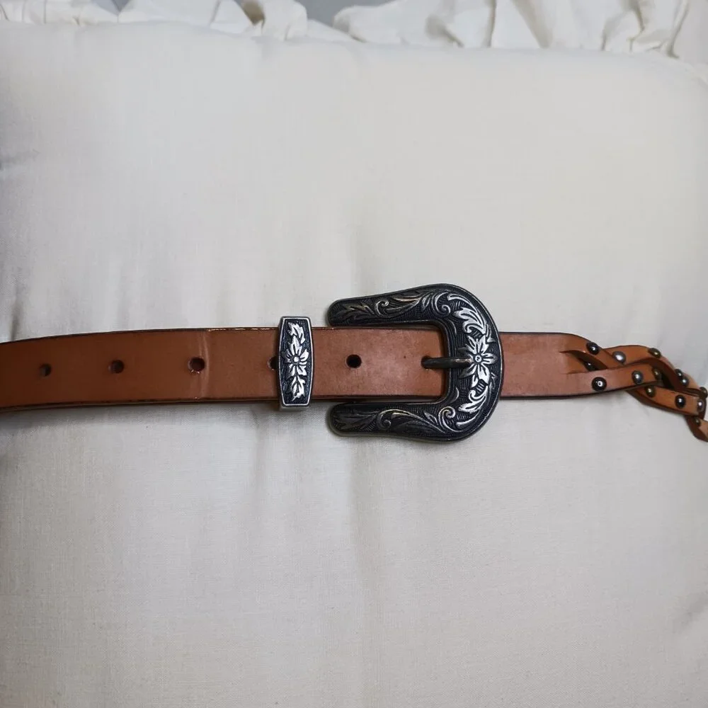 Women's Unbranded Conchos Belt size 2XL